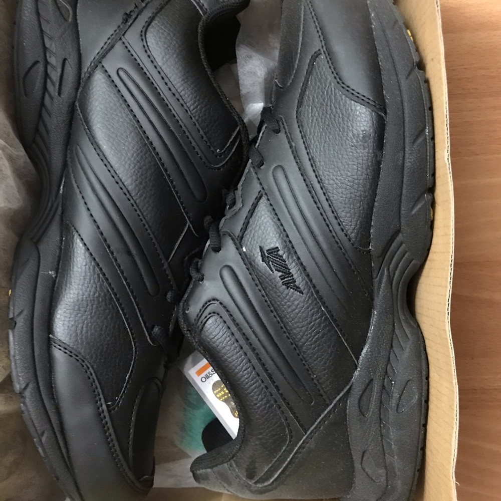 Avia Non-Slip Work Shoes